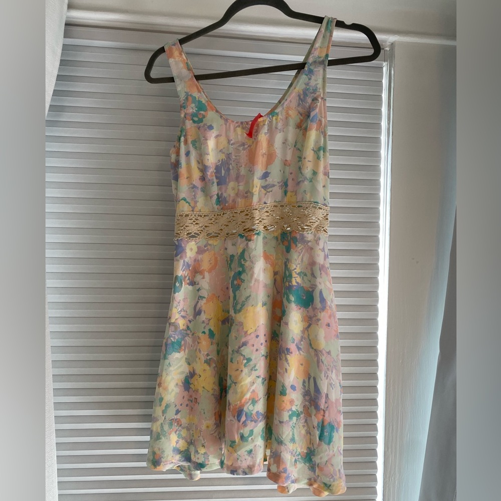 Cute spring dress eight sixty pastel print